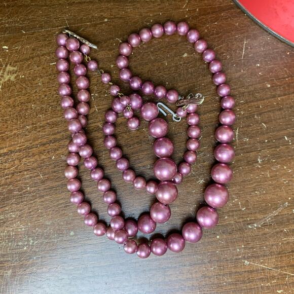 Vintage grandmacore craft Christmas storage tin junk drawer sequin glitter beads - Picture 10 of 13